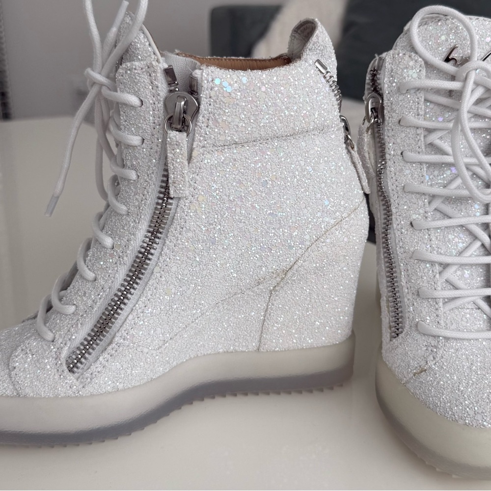 Giuseppe Zanotti White Glitter Dual-Zip Wedge Fashion Sneakers
size 37